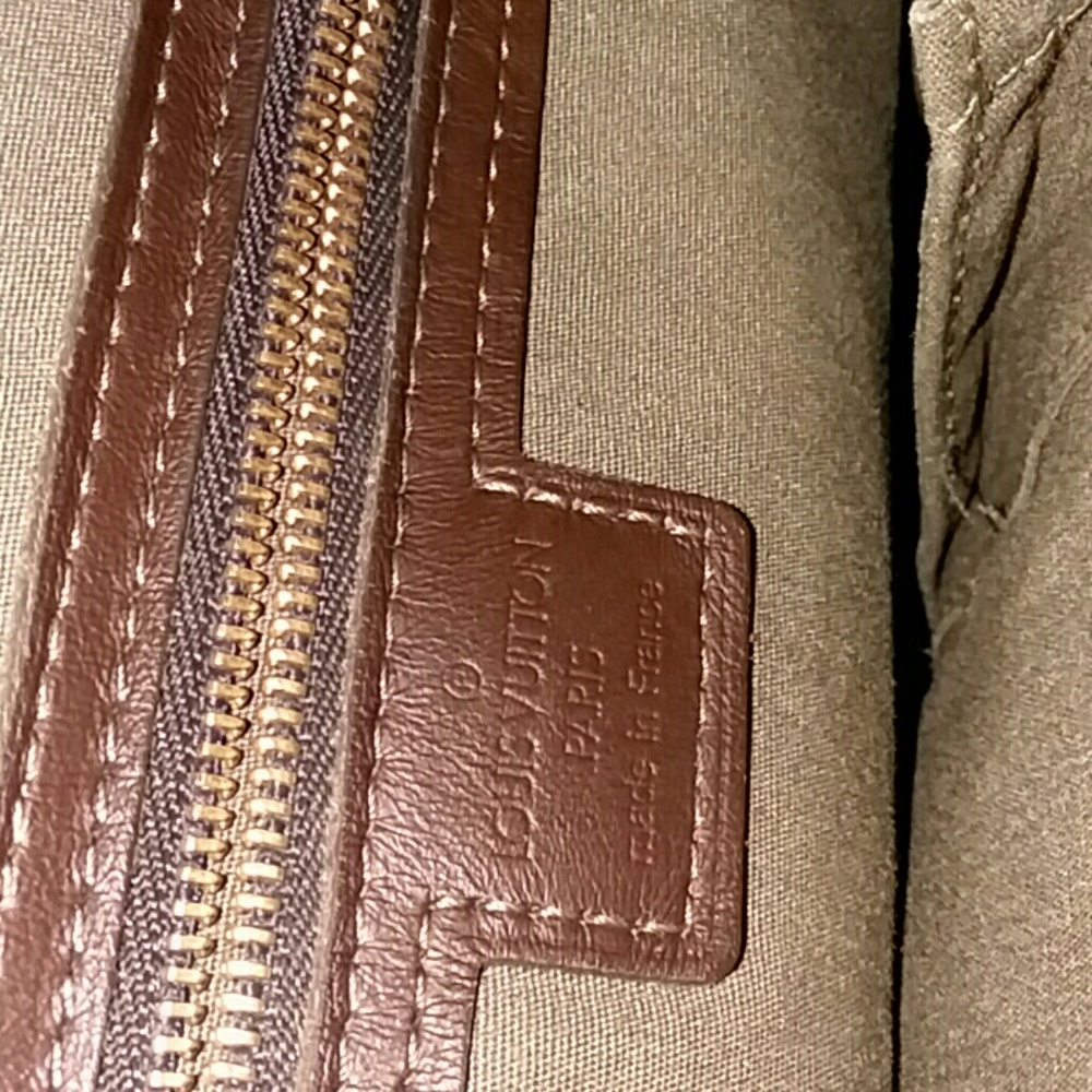 700 - Picture 2 of 3